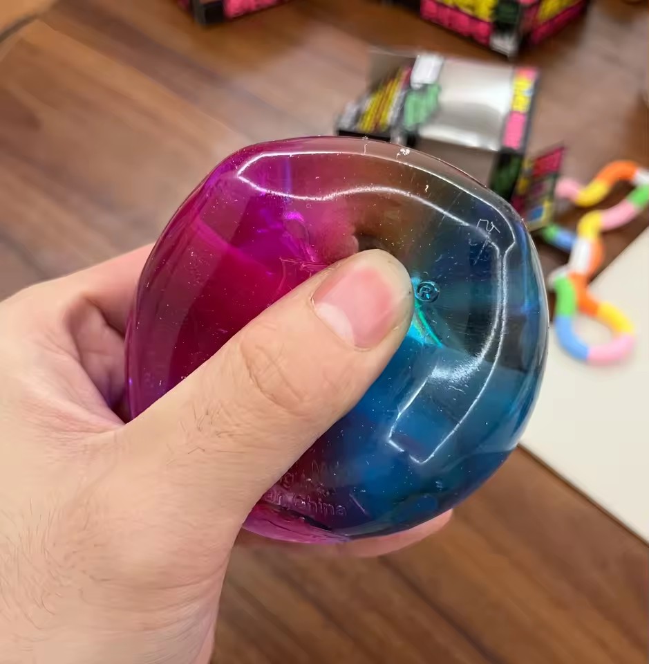 Schylling NeeDoh Rainbow Cube  - Fidget Cube Original recensie en prijs